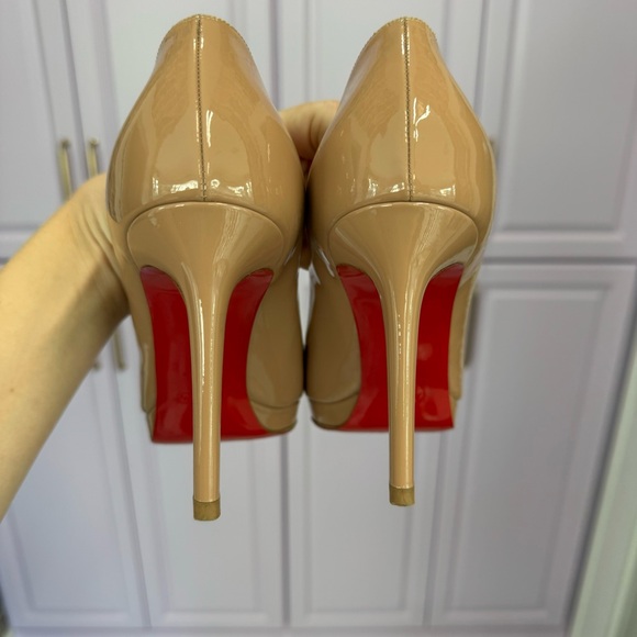 Christian Louboutin Platform Point Pump Patent Leather - Picture 4 of 6